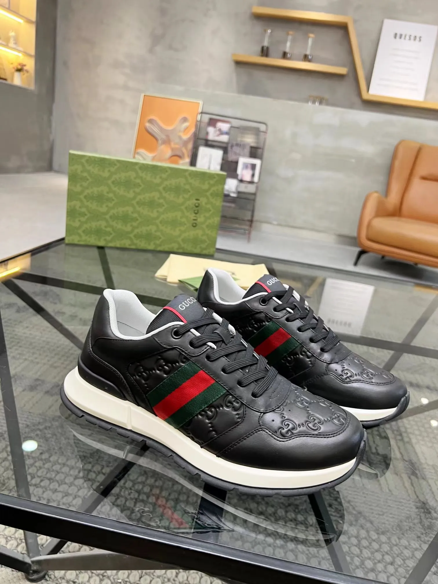 Men's Men's Shoes 💰460 [New Style] 🎍🎍New Style Gucci - Men's Shoes GUCCI [Lightning] The latest shoes are shipped. Original quality, fashionable, made of special materials, sheepskin lining, brand new packaging. The foot feels super comfortable and the workmanship is impeccable. Size: 38-45